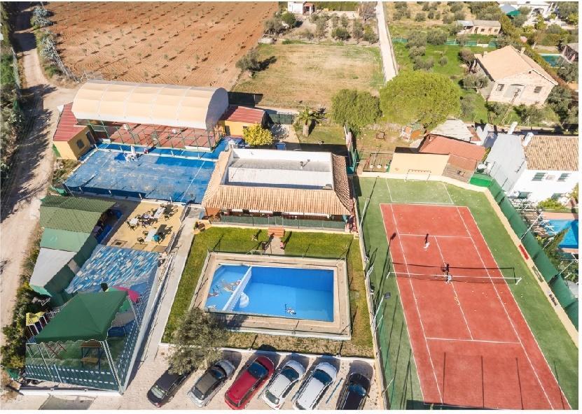 Bungalow Perotonar Ideal Para Familia Con Ninos La Puebla de Cazalla Exterior photo